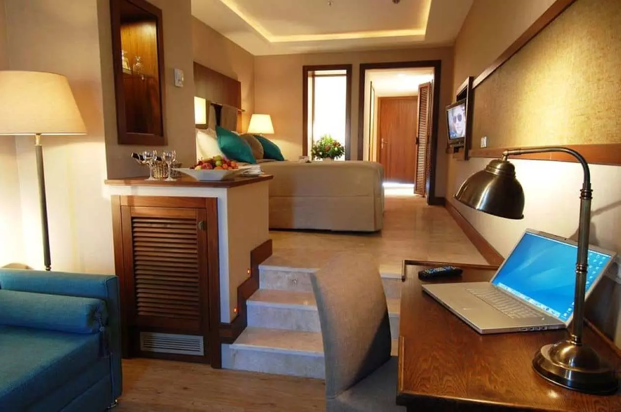 8be1fb66_z (Copy).jpg